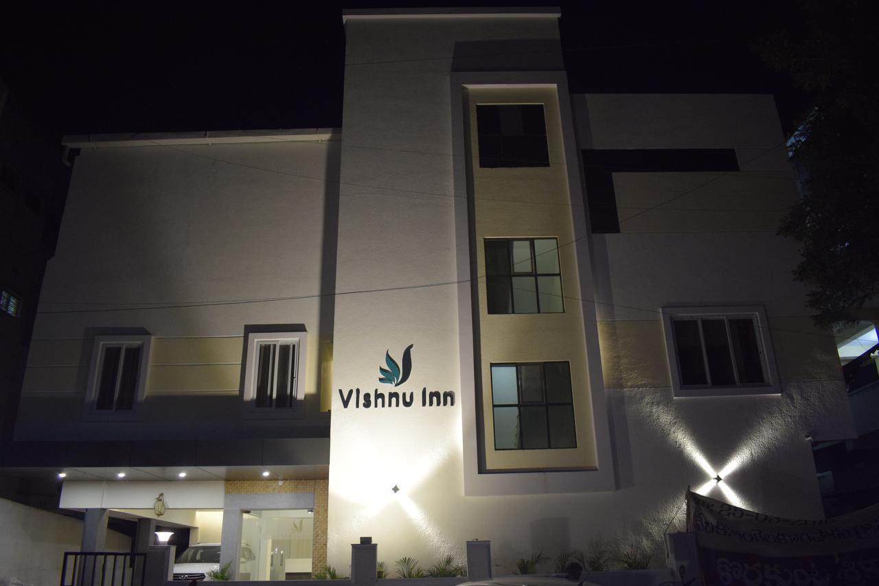 Vishnu Inn Guntūr Esterno foto